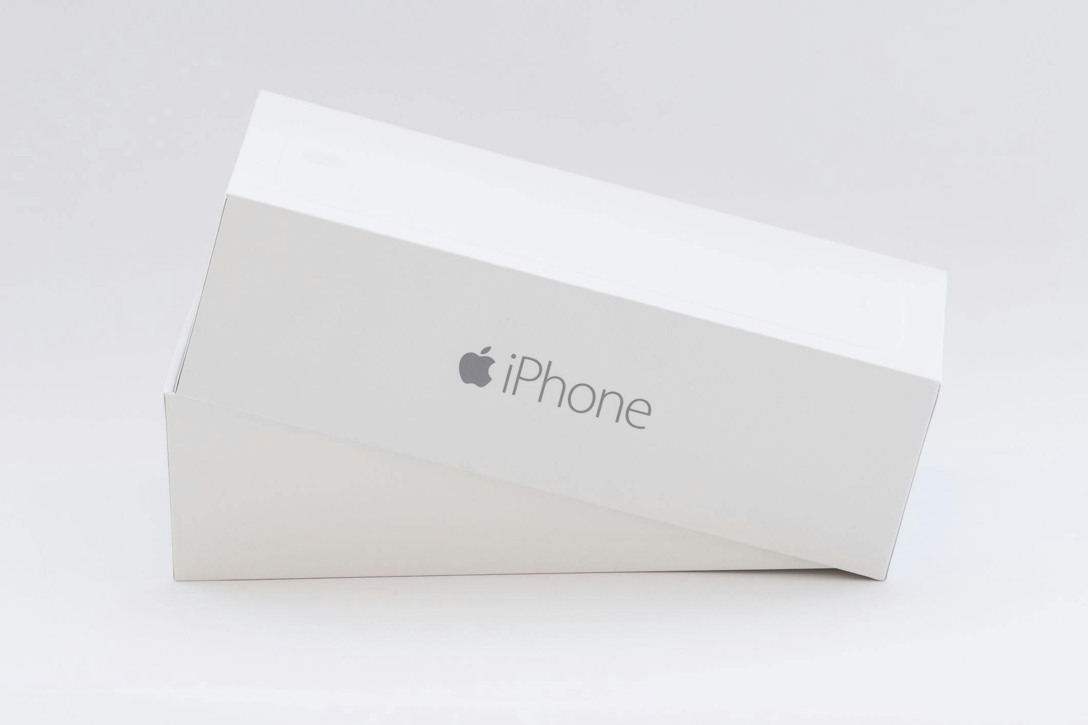 new-iphone-in-a-box-read-to-be-returned